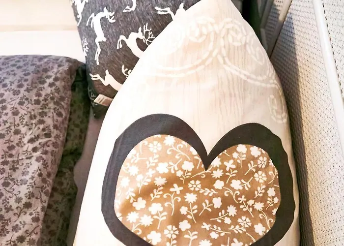 Double By Interlaken. Parking בית הארחה Därligen