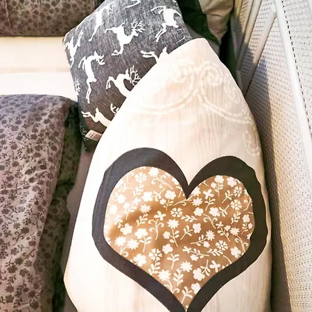 Double By Interlaken. Parking Pensjonat Därligen